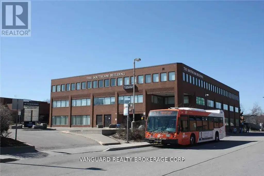 302a - 2227 South Mill Way, Mississauga (Erin Mills)